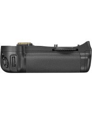 Nikon MB-D10