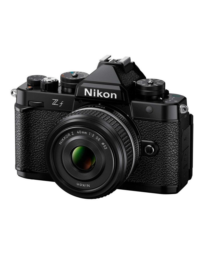 Nikon Z f + Obj. Nikkor 40 F/2 SE